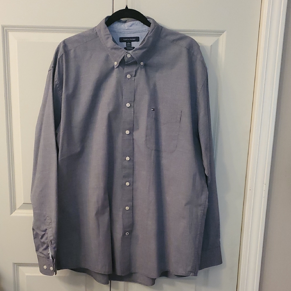 Tommy Hilfiger Men's Gray Button-Down Shirt